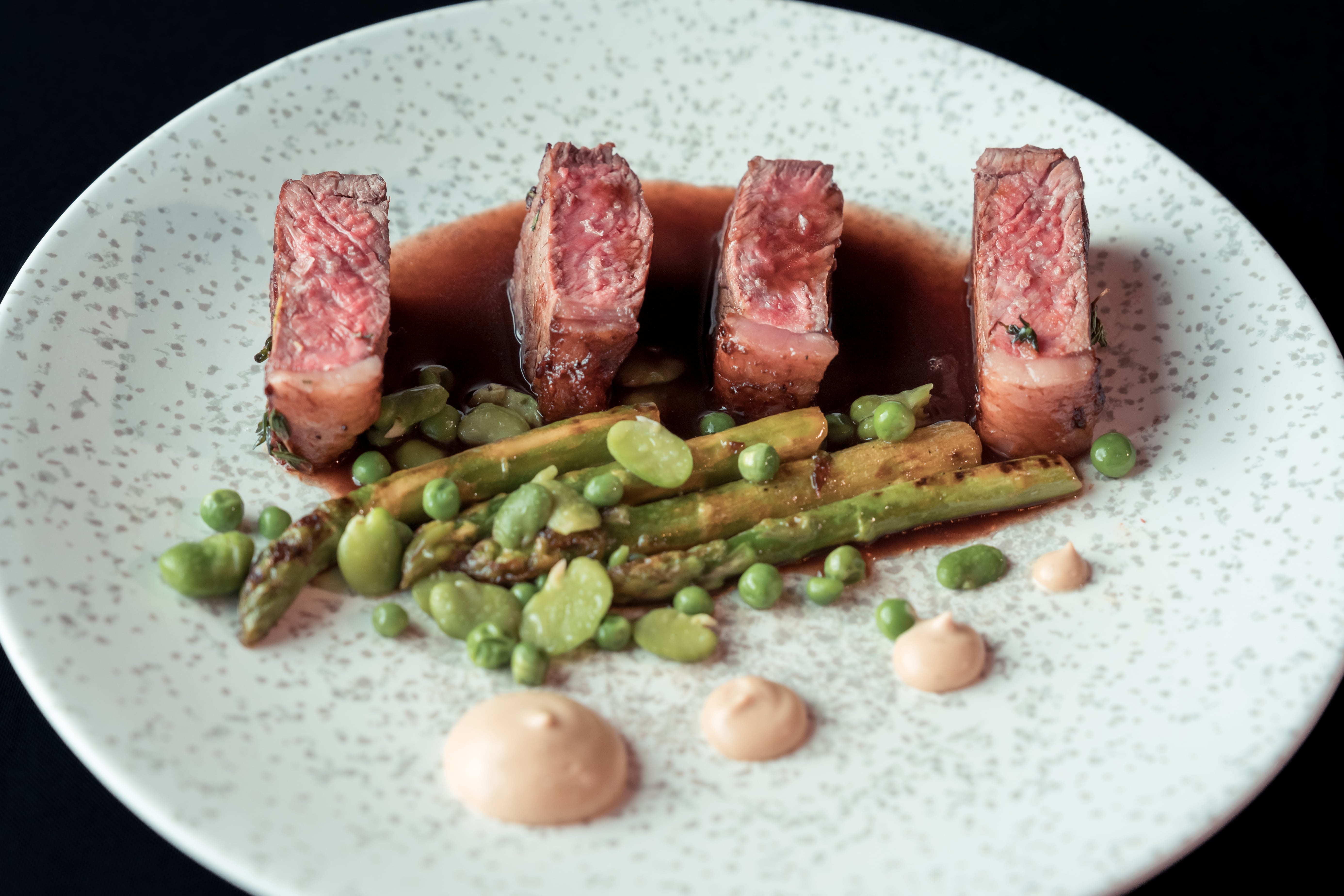 Aussie Beef Sirloin | Onion Puree | Wine & Bone Marrow Sauce | Aussie Beef & Lamb | UK