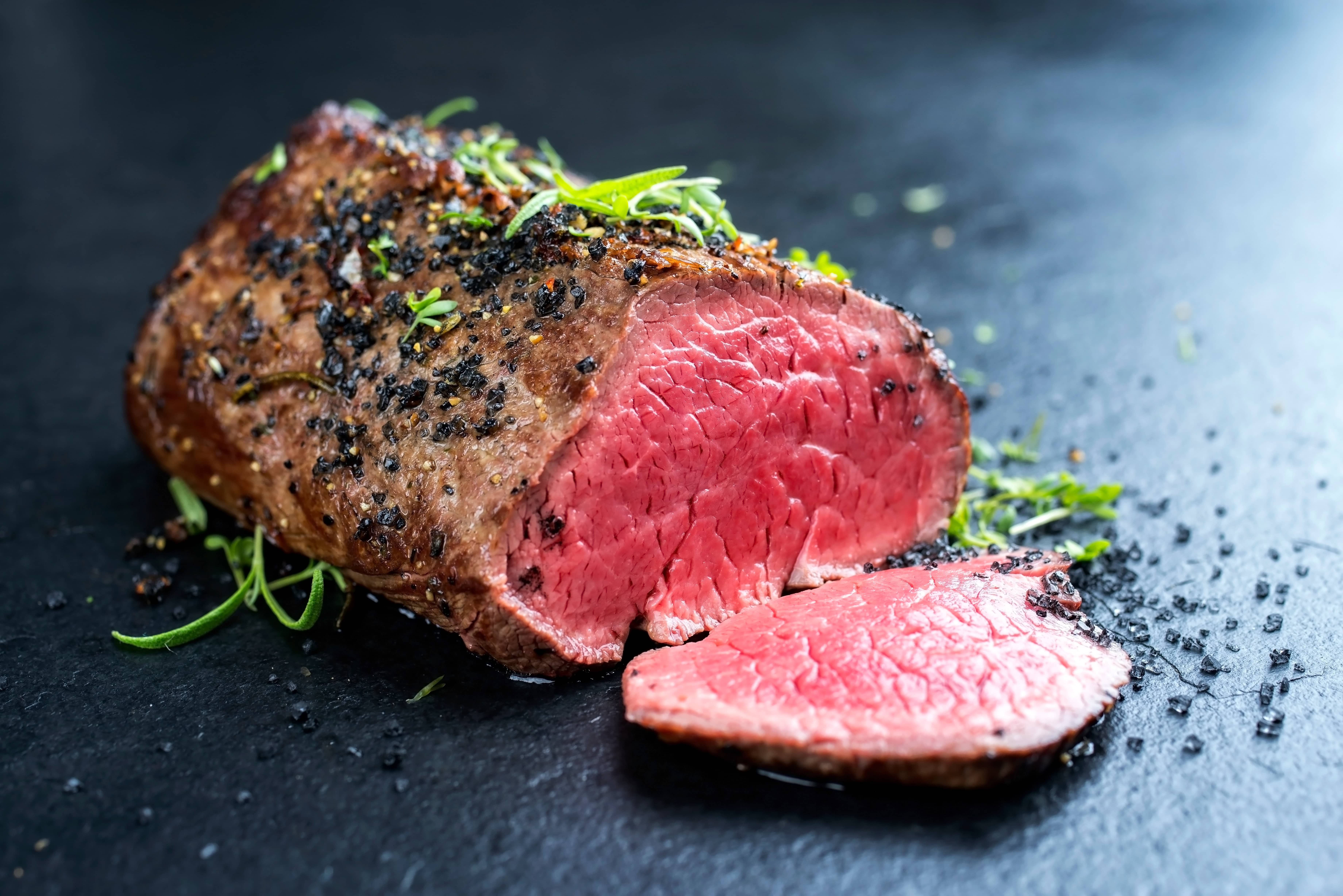 T-Bone (Porterhouse), Fillet & Chateaubriand: A Guide to the Best Steakhouse Cuts of Beef